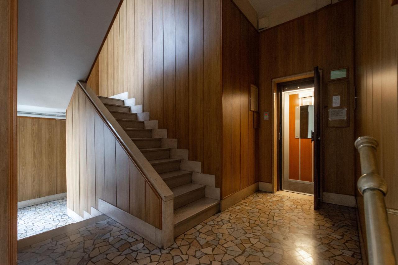 Torino Dora Stylish Apartment Buitenkant foto